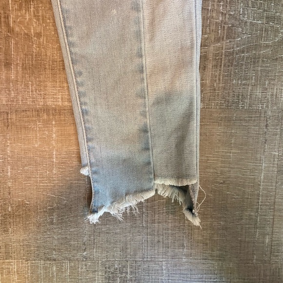 Two Tone Crop Jeans - Picture 8 of 9